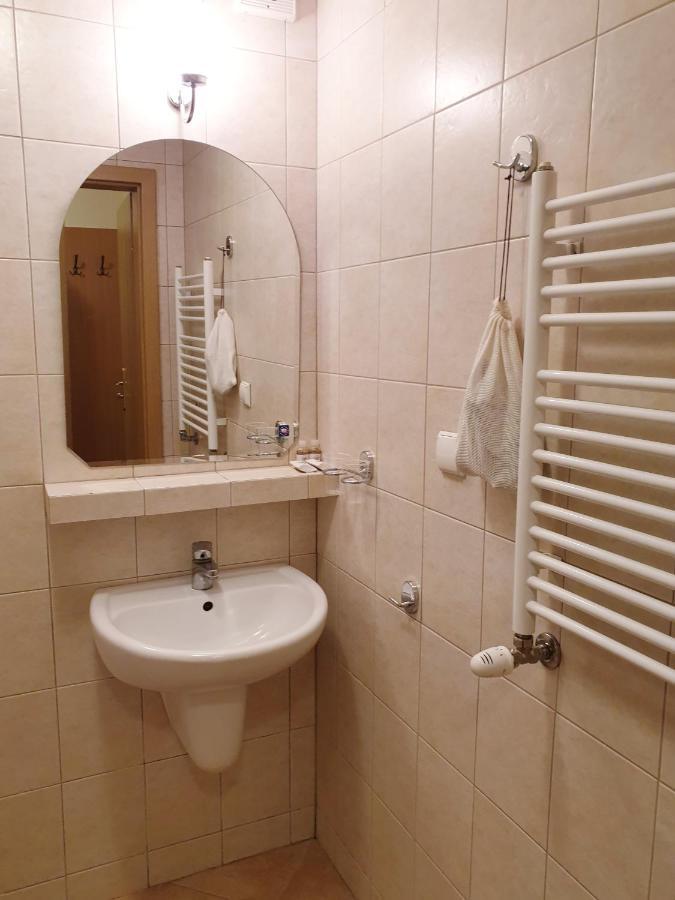 Leszno  Palac Pod Kampinosem - Blisko Warszawy מראה חיצוני תמונה